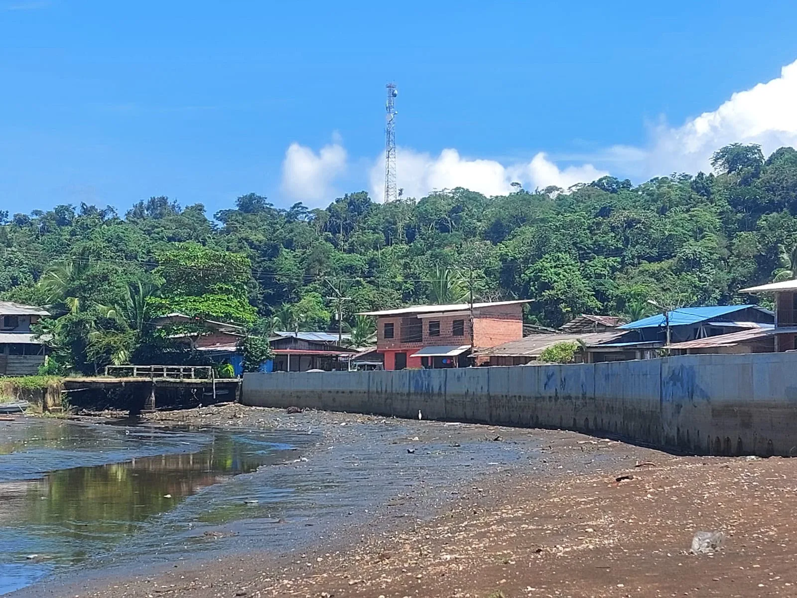 ¡El malecón de El Valle alcanza un 80 % de avance!